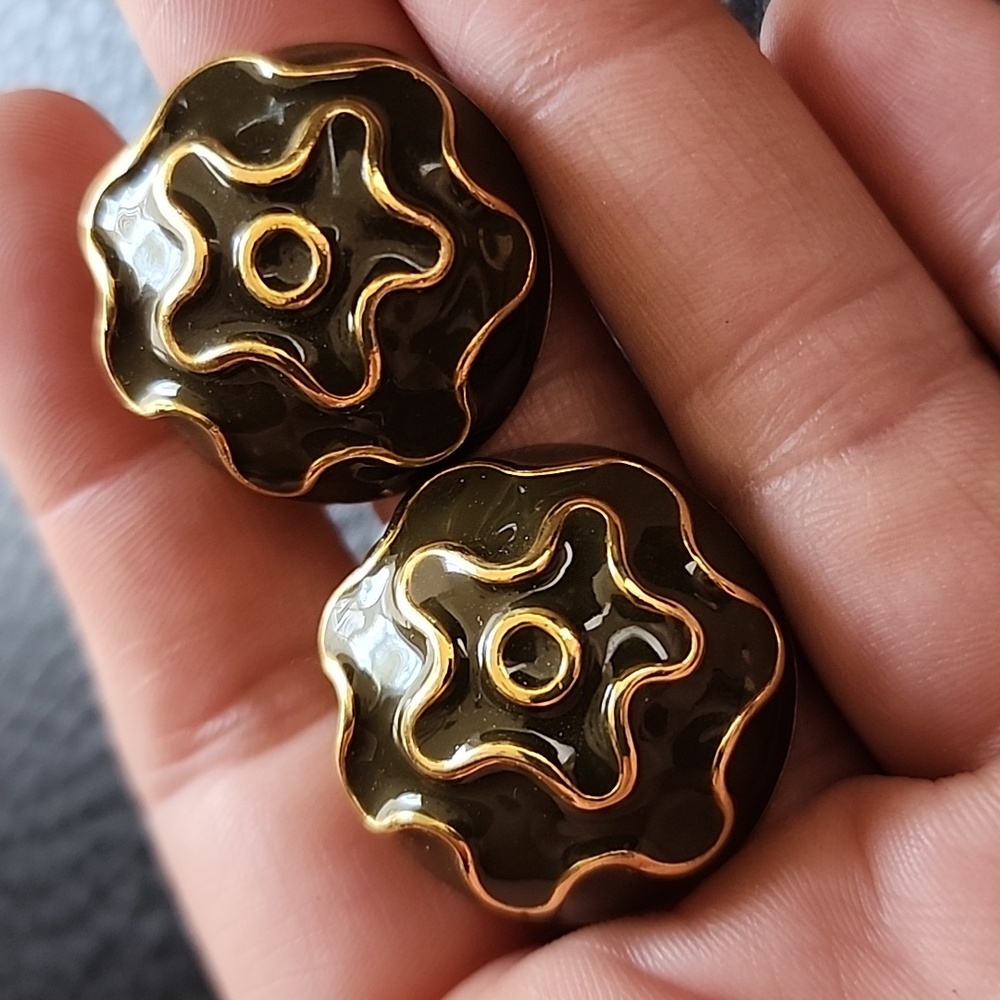 Diahann Carroll clip on earrings